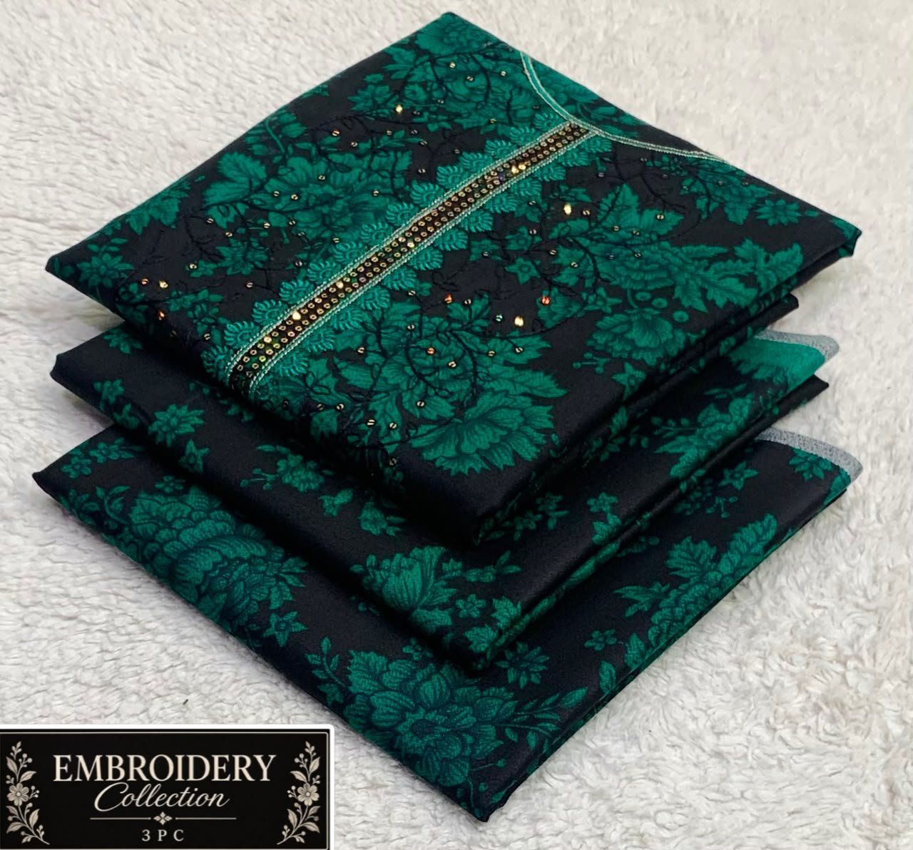Maria.B Dhanak Neck Embroidery 3PC – Emerald Green