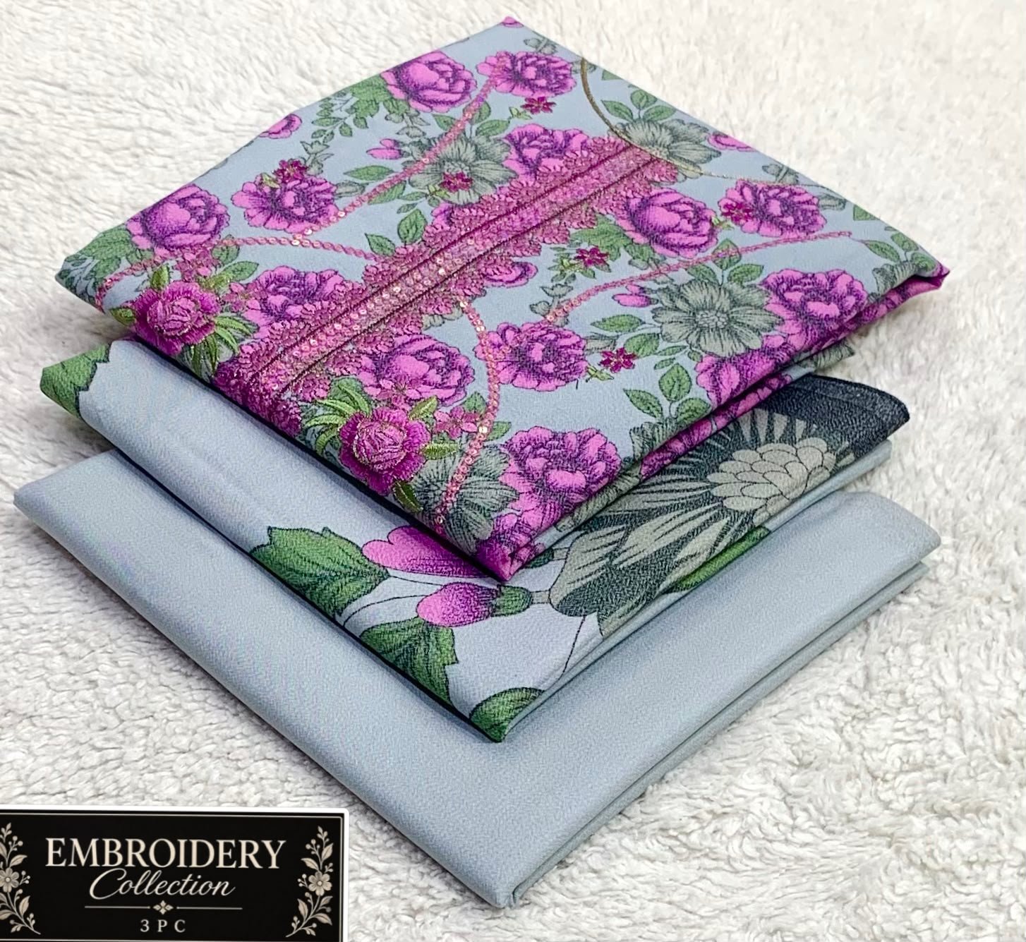 Maria.B Dhanak Neck Embroidery 3PC – Lavender